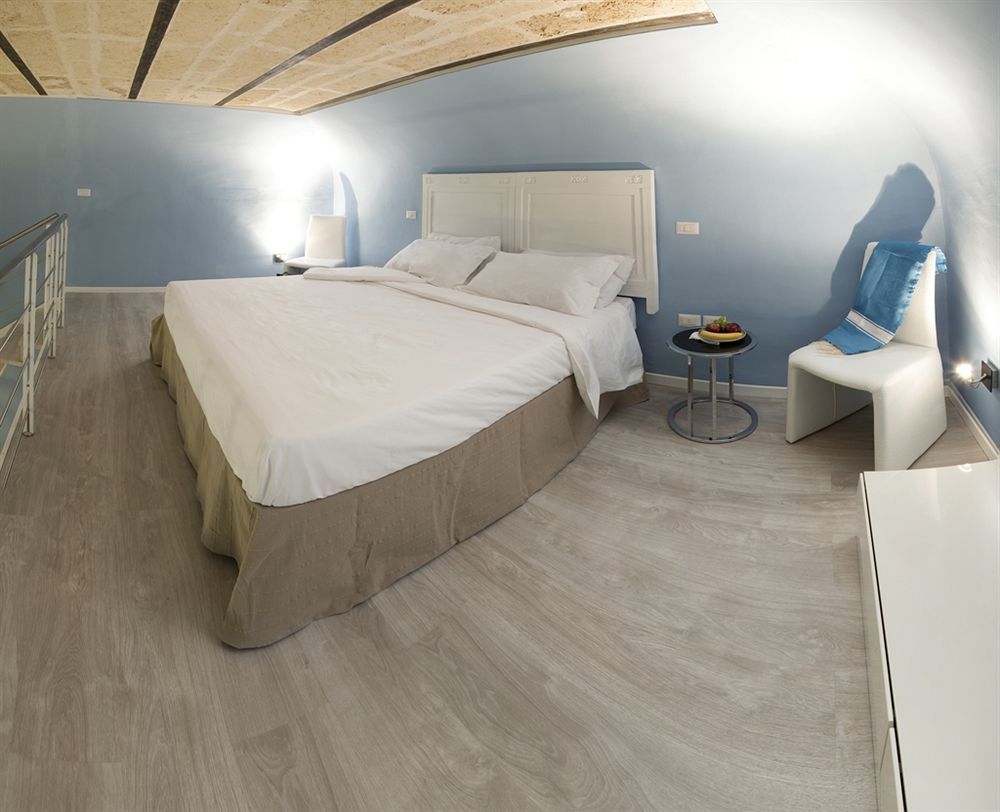 Palazzo Belsanti Bed & Breakfast เลชเช ภายนอก รูปภาพ