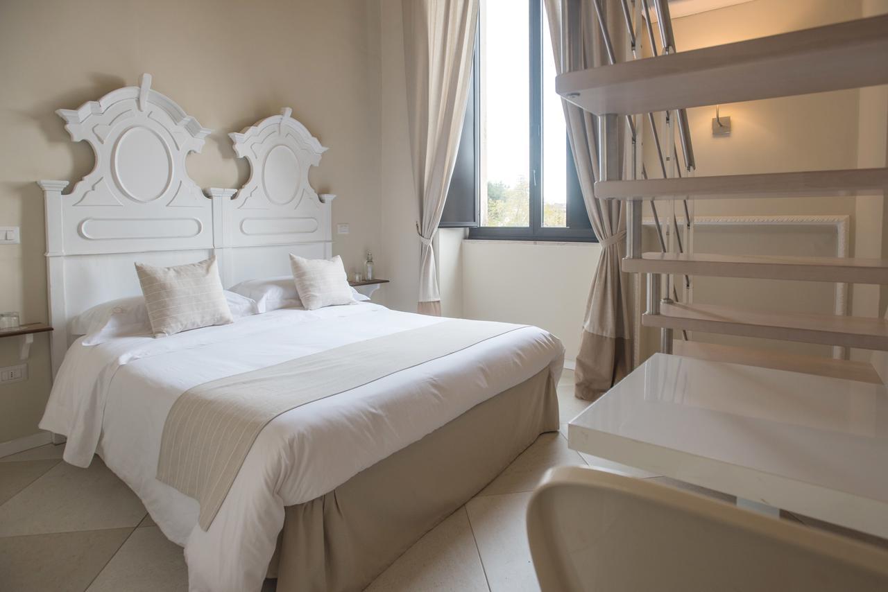 Palazzo Belsanti Bed & Breakfast เลชเช ภายนอก รูปภาพ