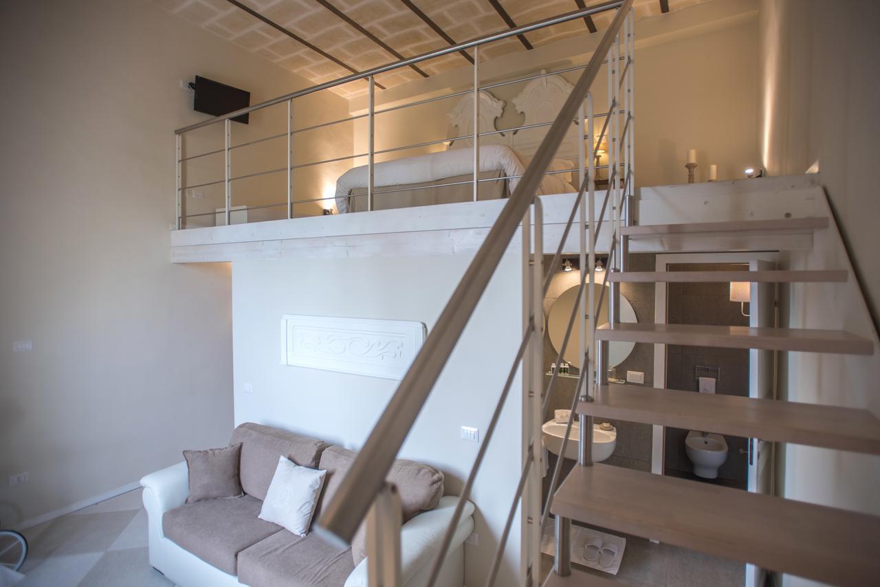 Palazzo Belsanti Bed & Breakfast เลชเช ภายนอก รูปภาพ
