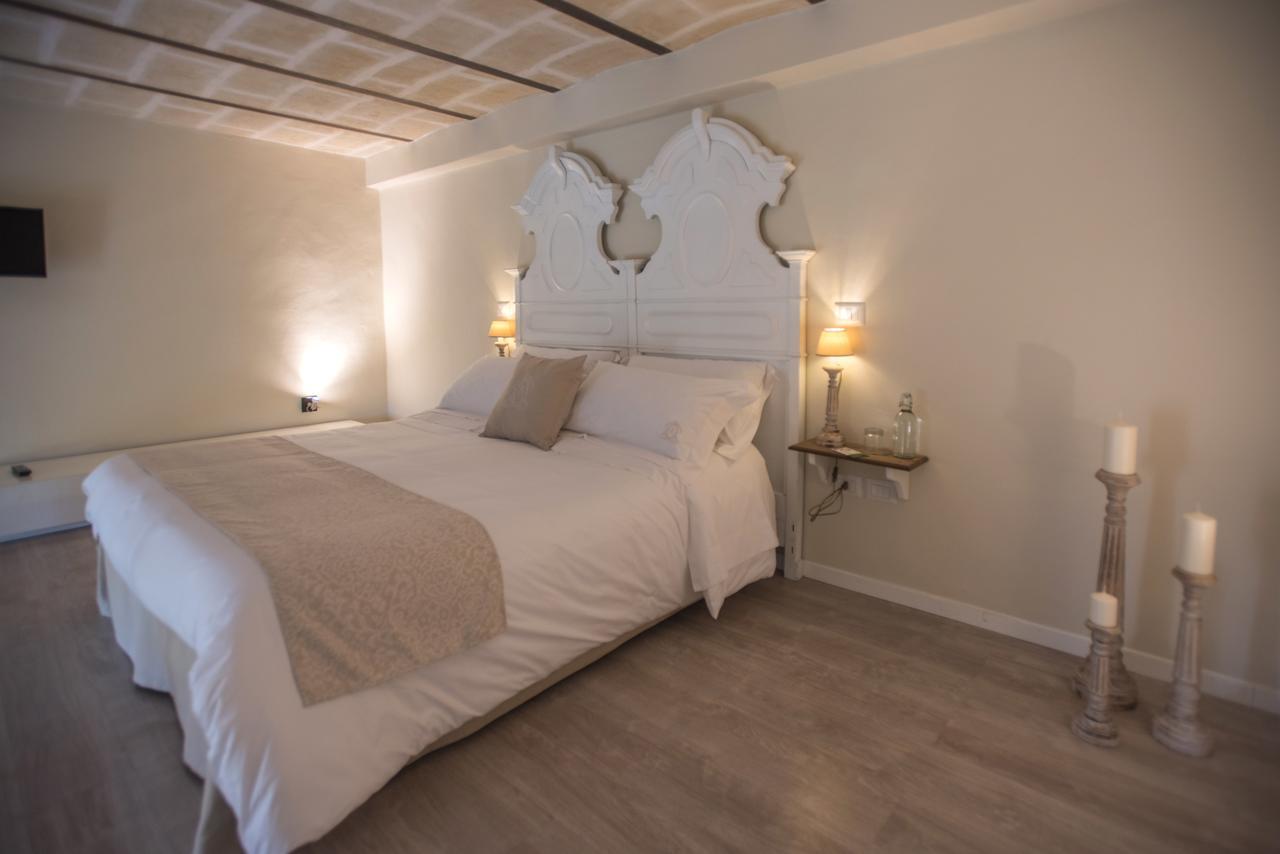 Palazzo Belsanti Bed & Breakfast เลชเช ภายนอก รูปภาพ